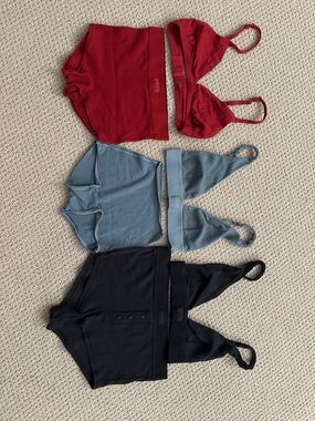 SKIMS Bra Bundle in Red, Blue, Black